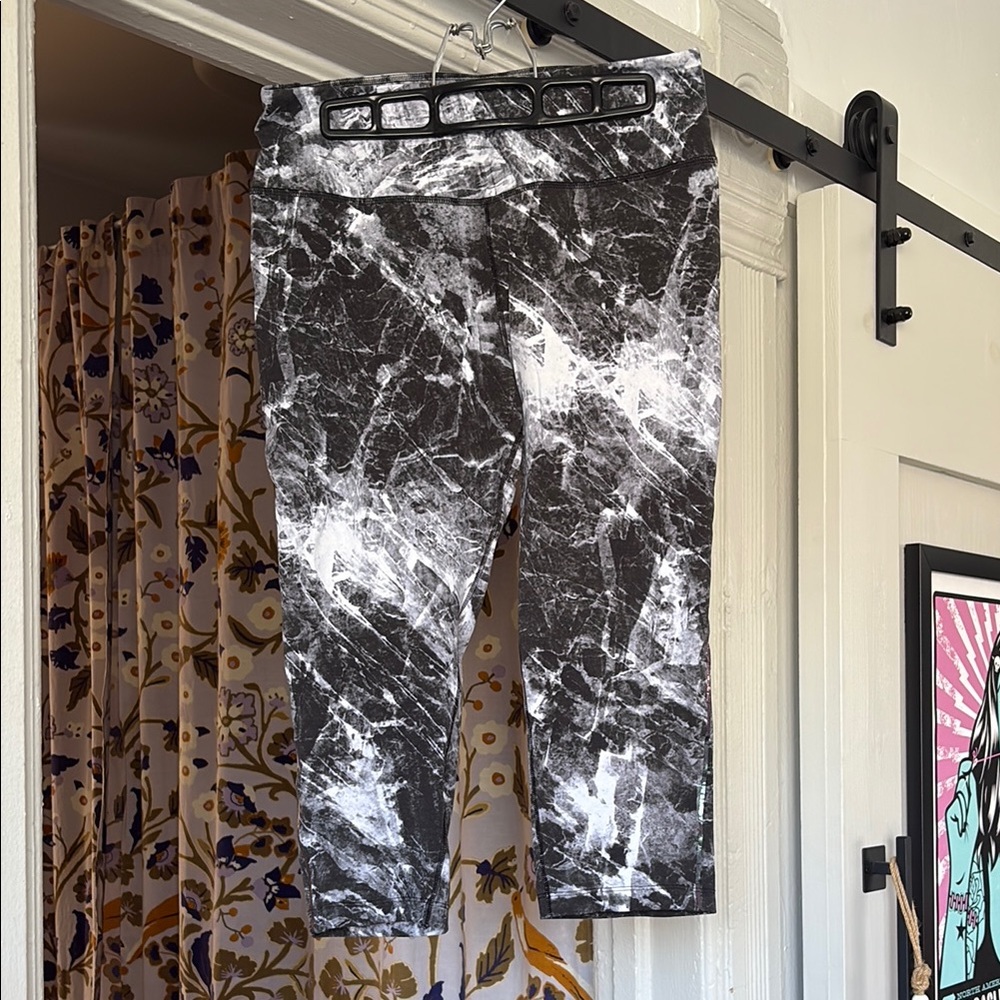 Nike Dri-Fit Marble Leggings